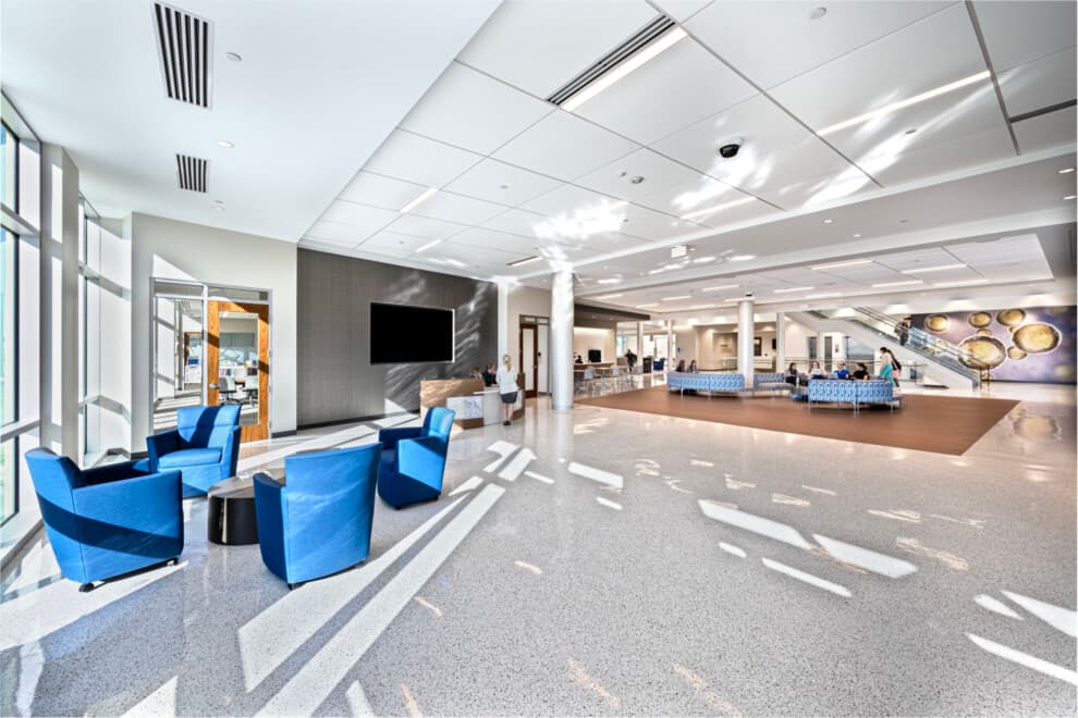 Trine Health 24 DC 6 Entrance